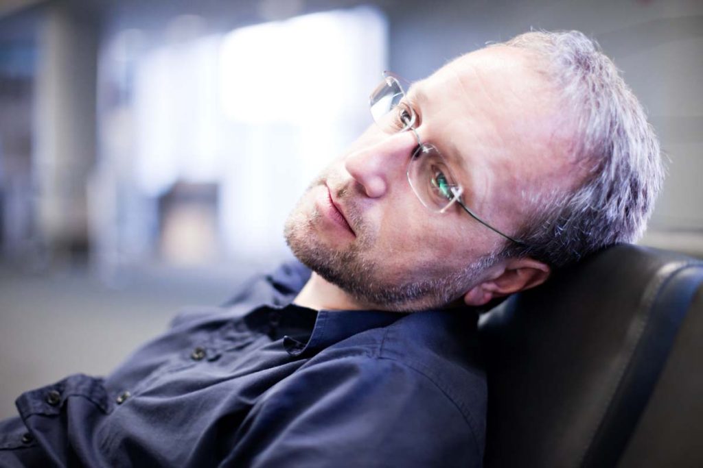 Müder Mensch mit Burnout